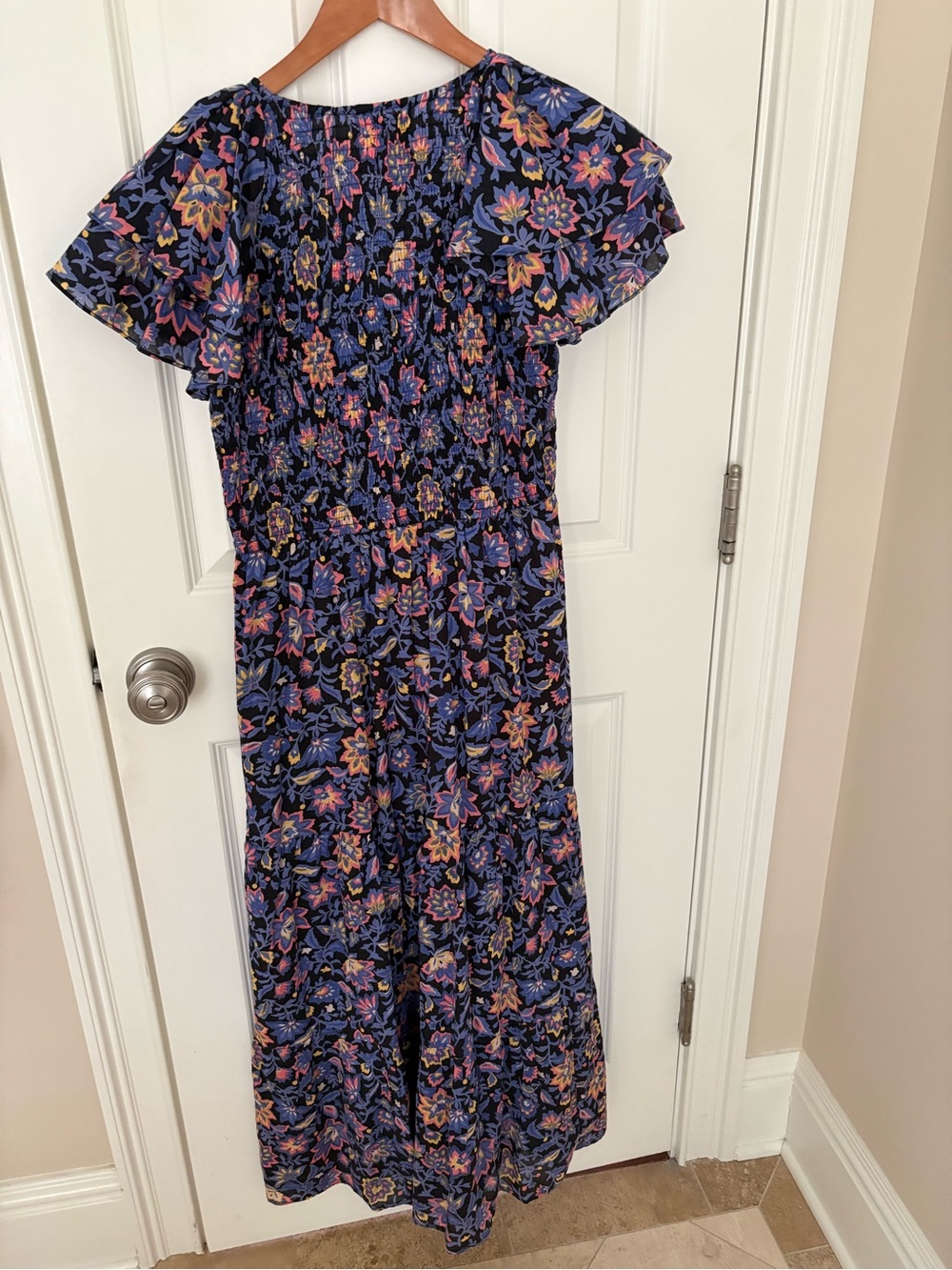 Banjanan ira dress medium - Picture 6 of 6